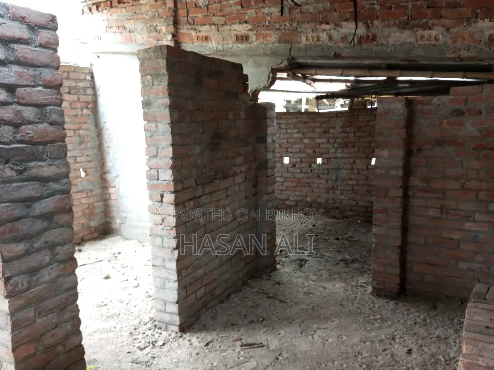বারোপুরে কারখানা শেড বিক্রয় হবে ১৮ শতাংশ। পাকা দেওয়ালে ঘেরা।