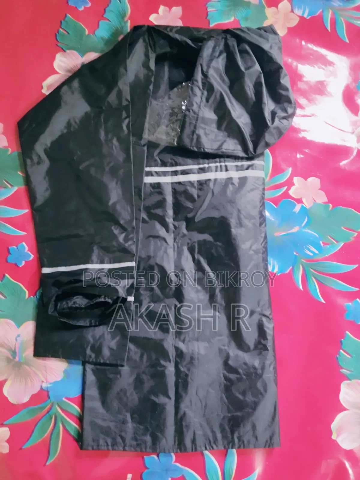 Raincoat কিনার পরে আমি মাত্র 6 দিন ব্যবহার করছি