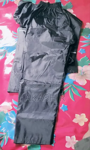 Raincoat কিনার পরে আমি মাত্র 6 দিন ব্যবহার করছি