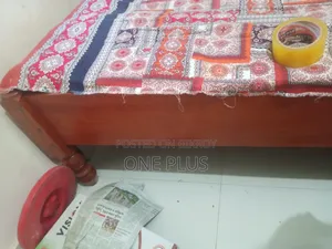 খাট ডিজাইন করা