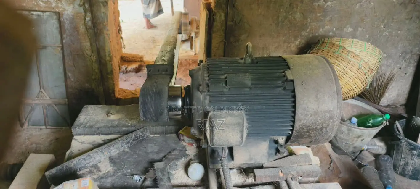 বিক্রয় হবে — সম্পূর্ণ সচল পুরাতন সমিল(Sawmill) (সমস্ত যন্ত্রপাতিসহ)