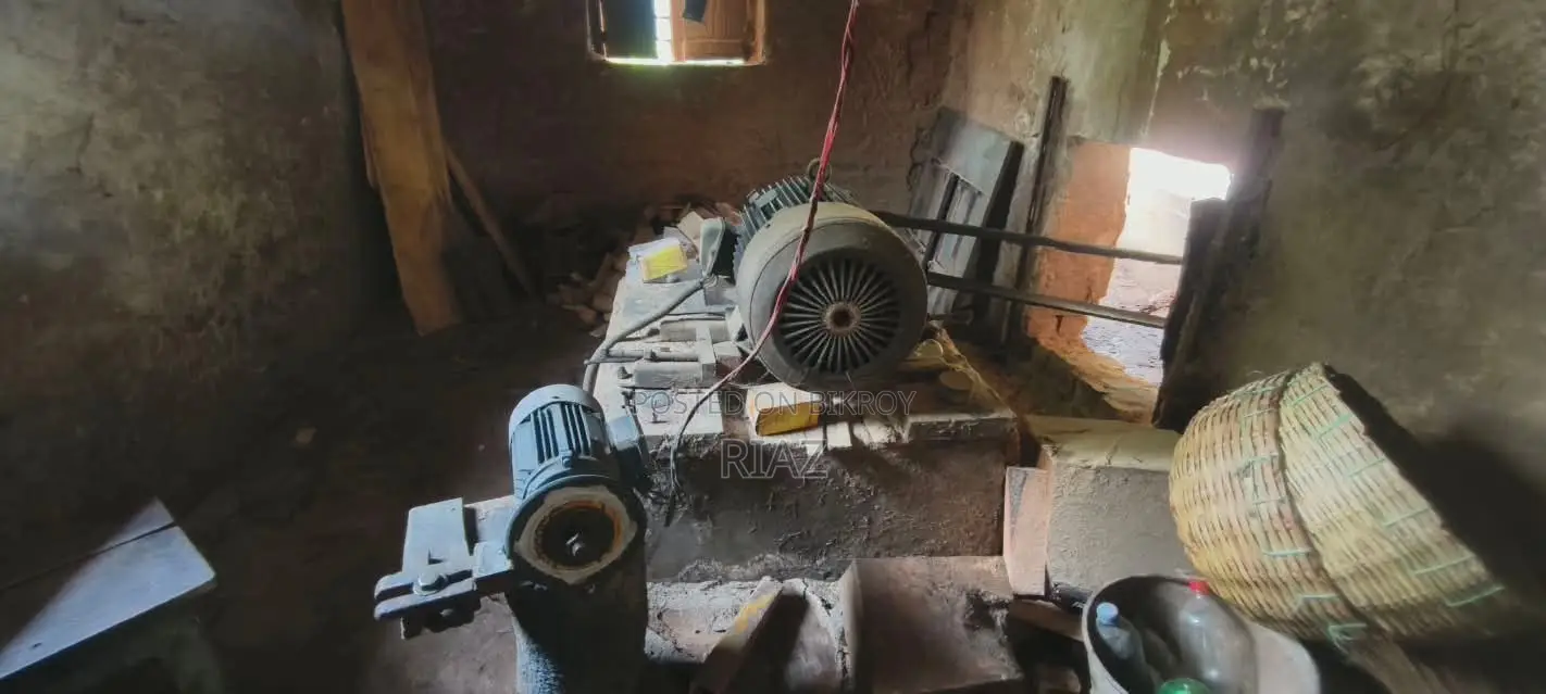 বিক্রয় হবে — সম্পূর্ণ সচল পুরাতন সমিল(Sawmill) (সমস্ত যন্ত্রপাতিসহ)