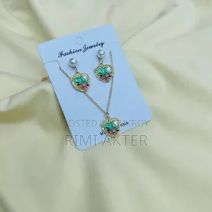 Pendent Set