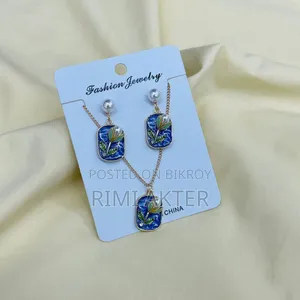 Pendent Set