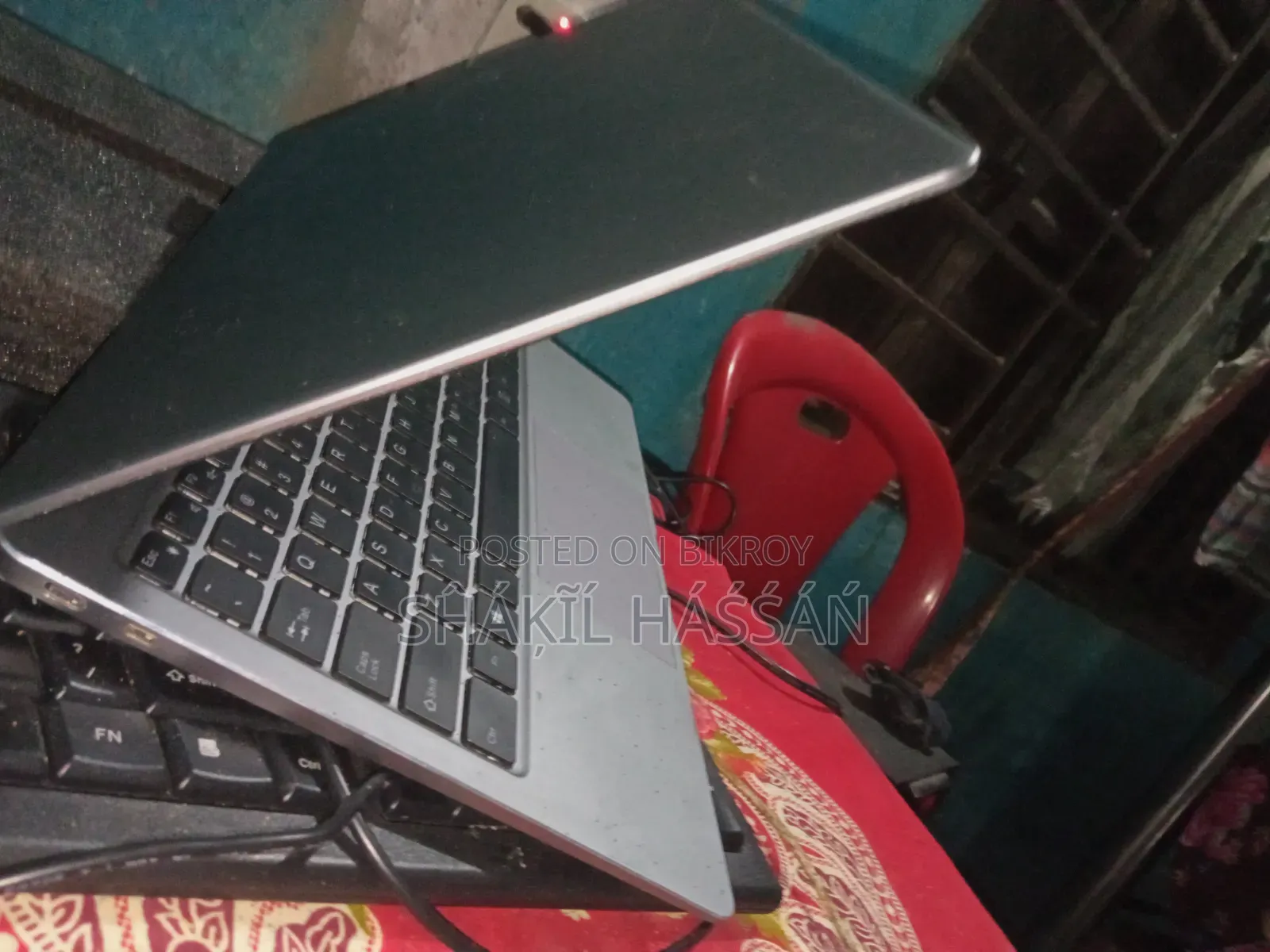 ল্যাপটপ ৮জিবি ইন্টেল সেলেরন এইচডিডি+এসএসডি ১২৮জিবি