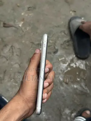 Apple iPhone 11 64 GB White