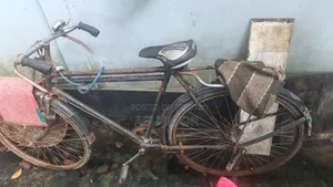 দুইটি সাইকেল বিক্রি হবে