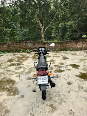 টিভিএস মেট্রো ২০১১ কালো