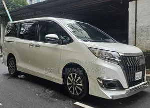 Toyota Esquire 2019 Pearl