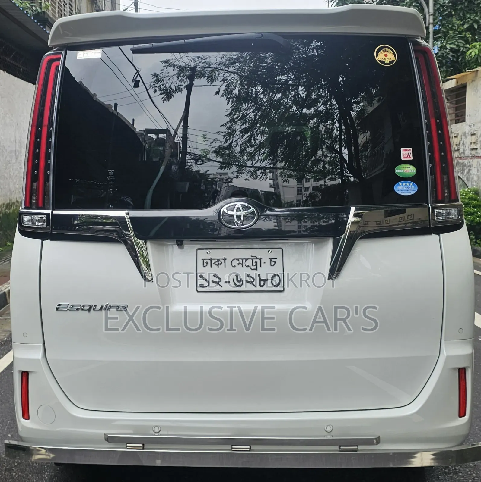 Toyota Esquire 2019 Pearl