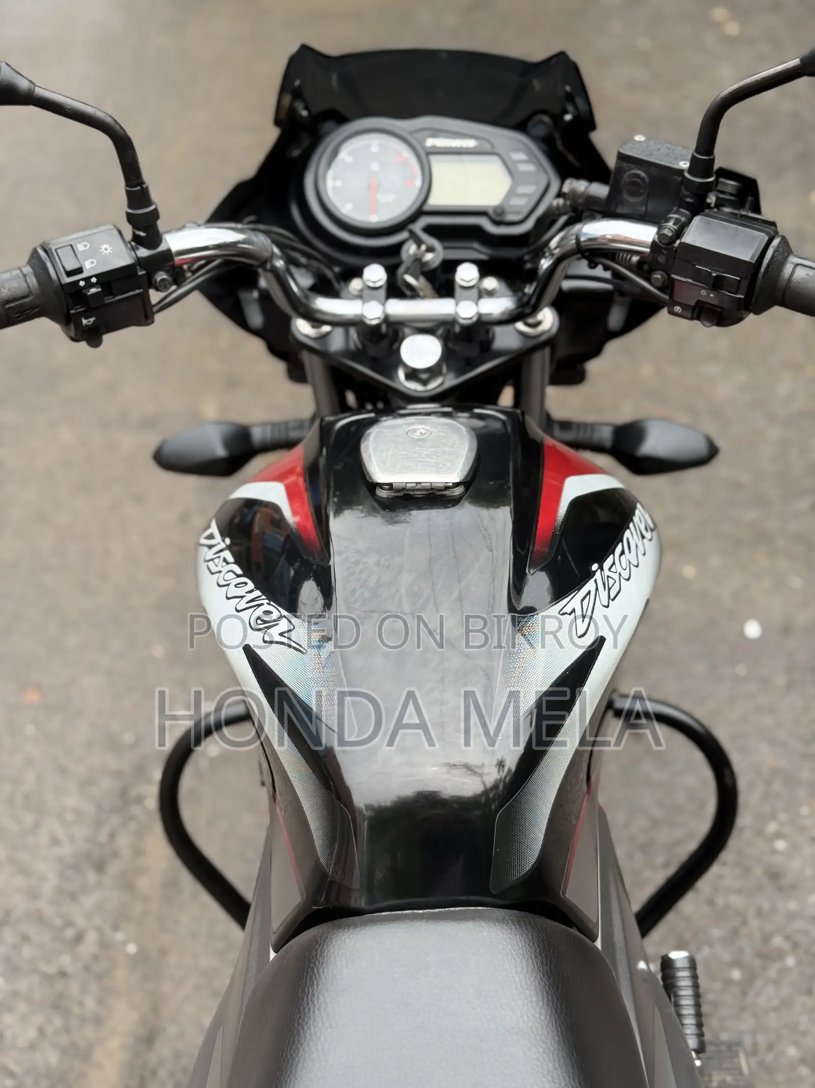 Bajaj Discover 125 2020 Black