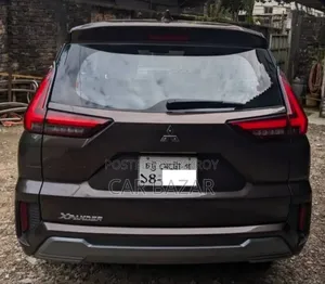 Mitsubishi Xpander 2023 Brown