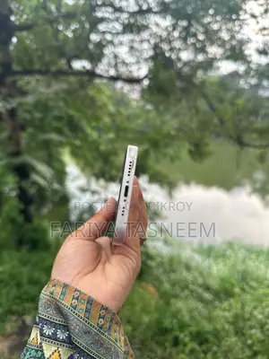 অ্যাপল আইফোন ১২ ১২৮ জিবি হোয়াইট