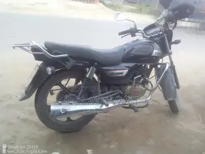 TVS Radeon 2021 Black