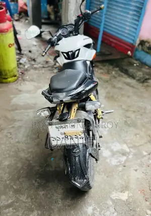 বাজাজ পালসার এনএস ১৬০ ২০১৯ সাদা