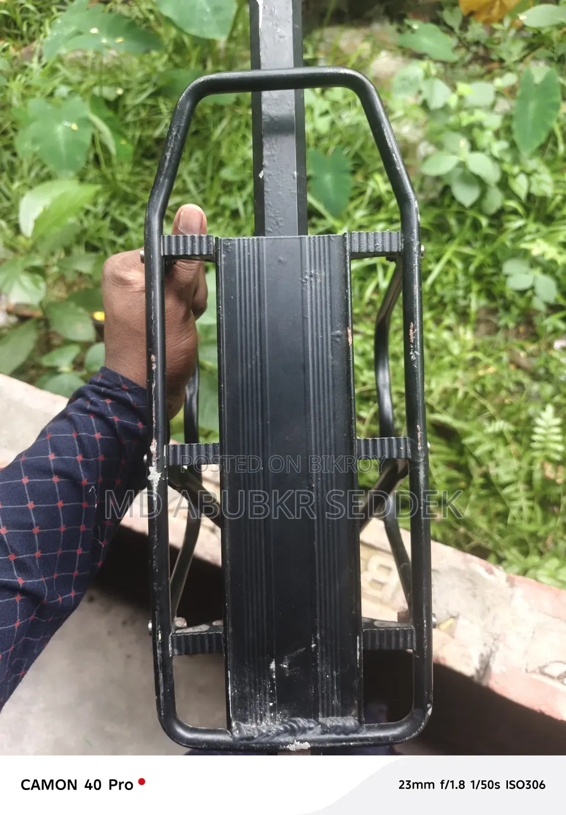Rear seat carrier for gear bicycle