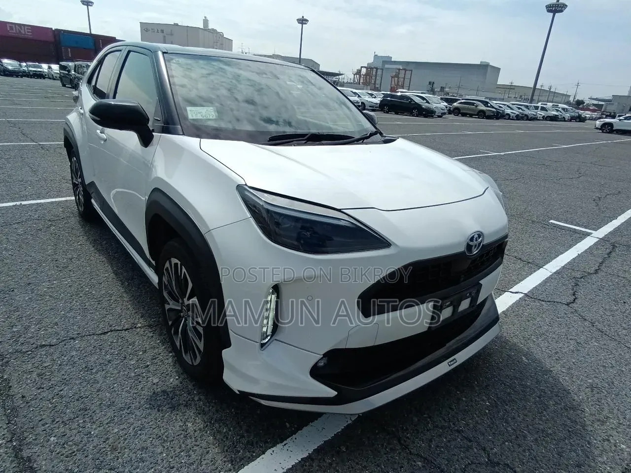 Toyota Yaris 2021 Pearl