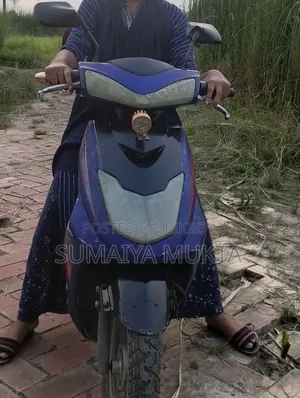মোটরসাইকেল ২০২৬ নীল