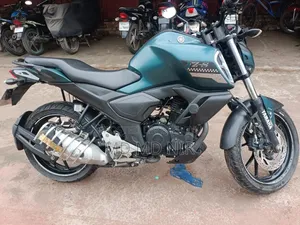 ইয়ামাহা এফজেডএস ভি৩ ২০২২ সবুজ