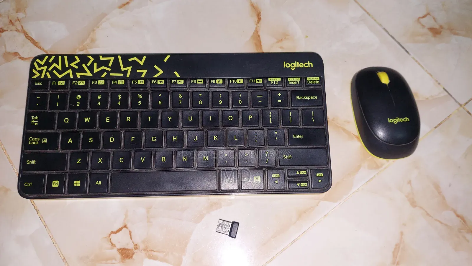 Logitech Mk240 Wireless Keyboard and Mouse Combo