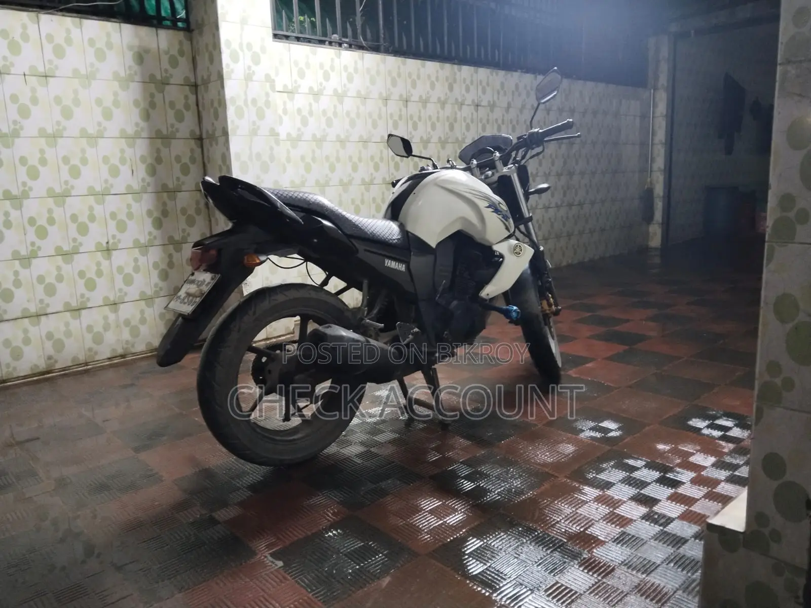 Yamaha FZ 2012 White