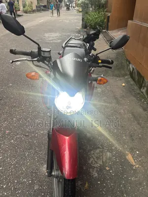 সুজুকি জিএসএক্স ১২৫ ২০২২ লাল