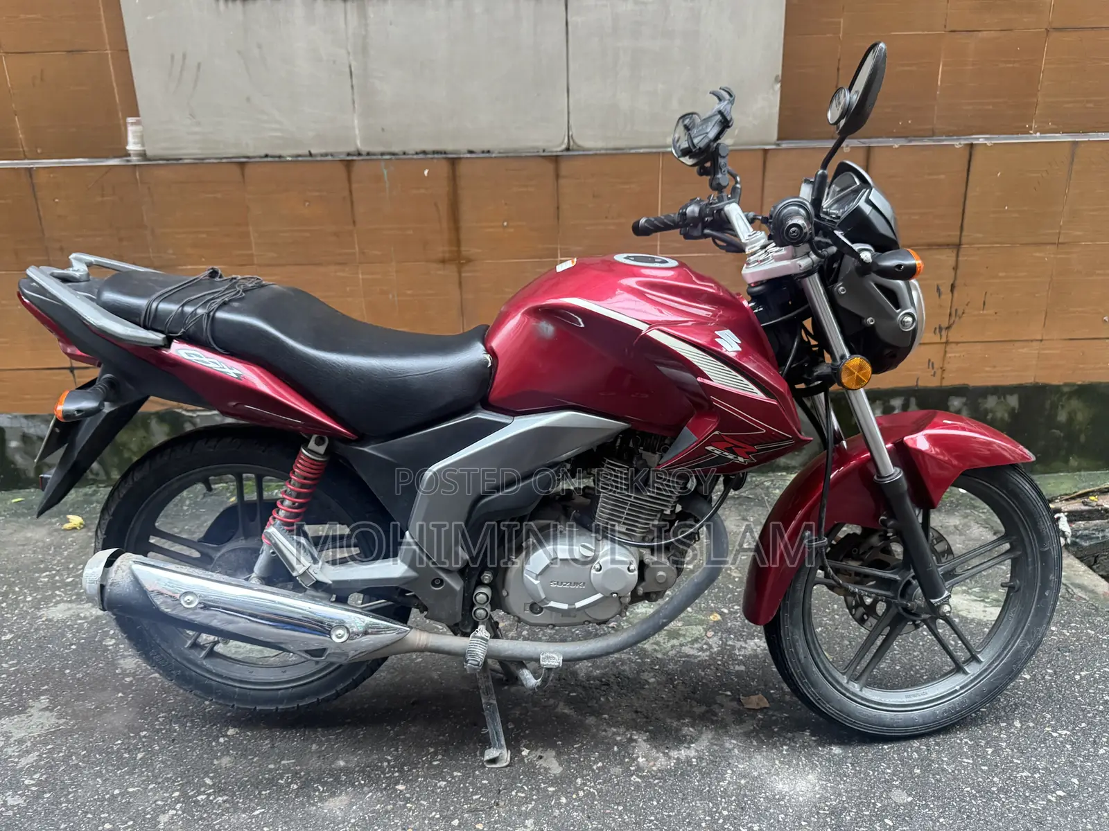 সুজুকি জিএসএক্স ১২৫ ২০২২ লাল