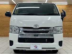 Toyota HiAce 2021 Black
