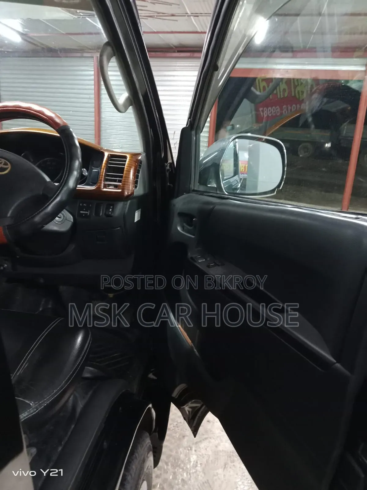 Toyota bB 2004 Black