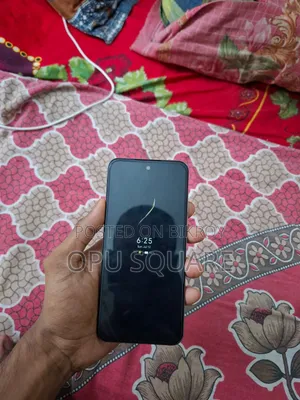 Tecno Spark 40 256 GB Silver