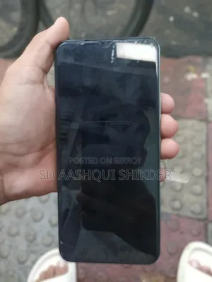 Vivo Y03 64 GB