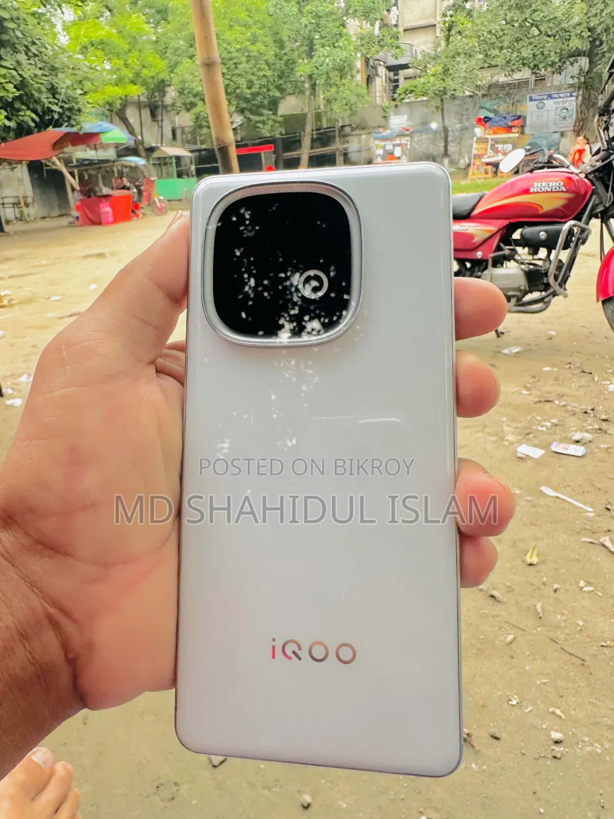 iQOO 256 GB White