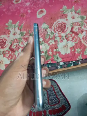 অ্যাপল আইফোন এক্স ৬৪ জিবি সাদা