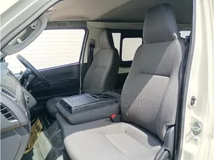 Toyota HiAce 2021 White