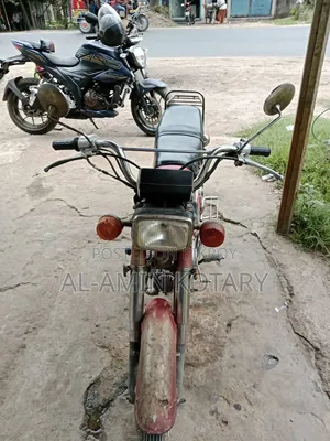 Honda 2000 Red