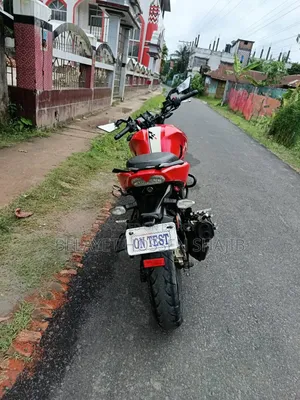 TVS Apache RTR 160 4V 2022 Red
