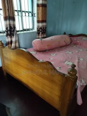 খাট সাথে ম্যাট্রেস