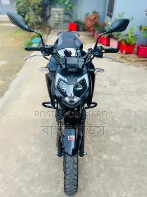 TVS Apache 160 4V 2022 Black