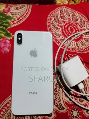 Apple iPhone XS Max 64 GB White