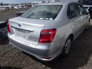 Toyota Axio 2021 Silver