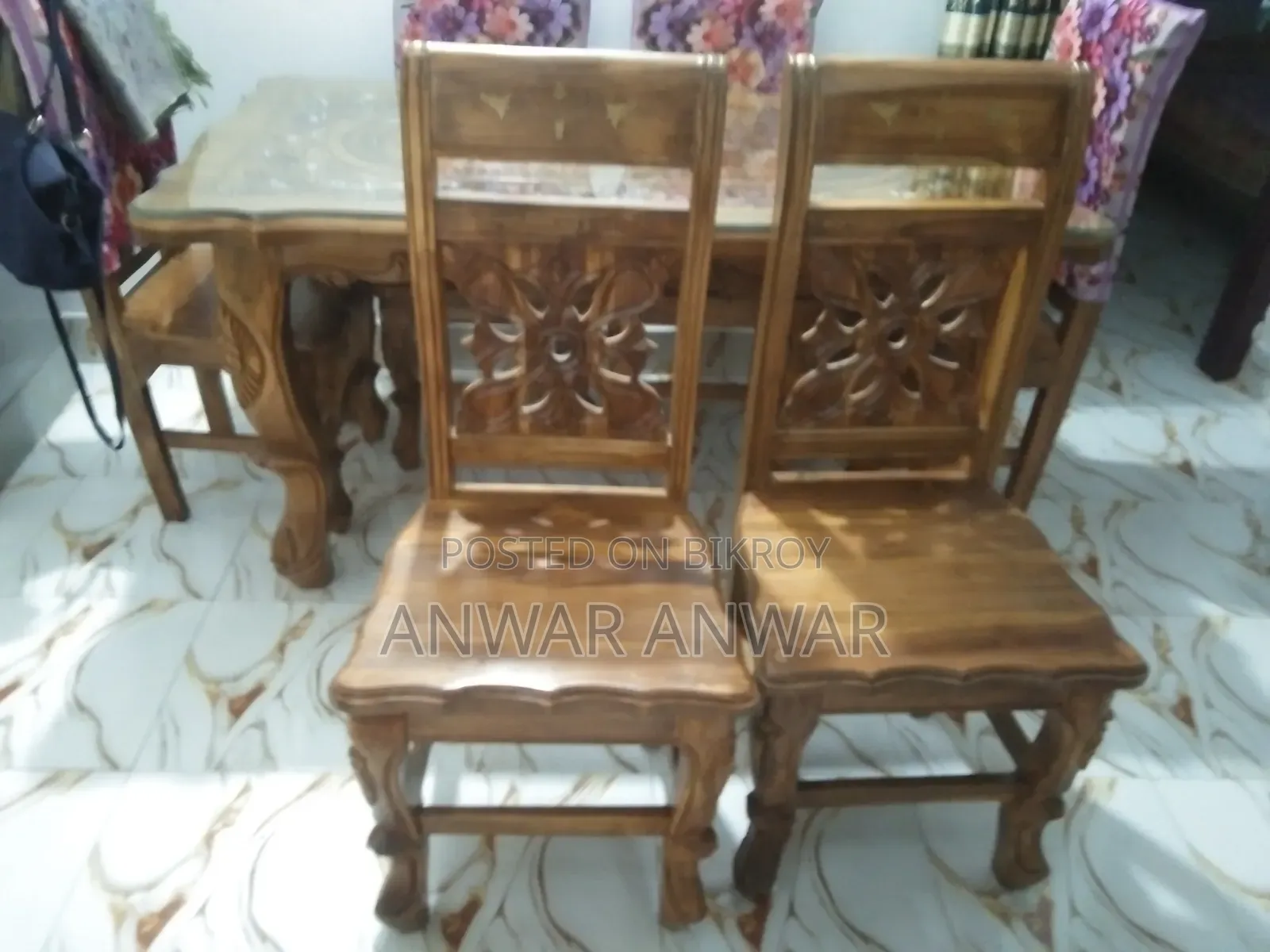 চেয়ার টেবিল