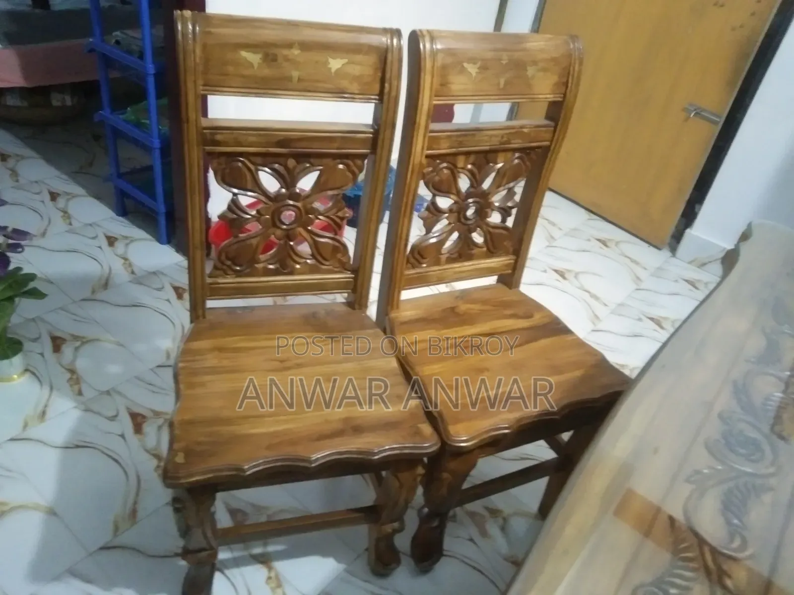চেয়ার টেবিল