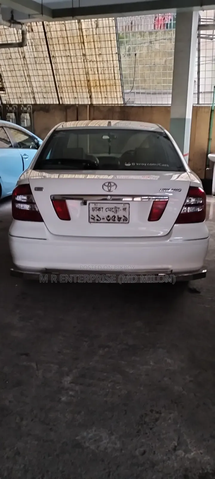 টয়োটা প্রিমিয়ো ২০০৩ সাদা
