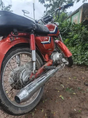 Honda 2015 Red