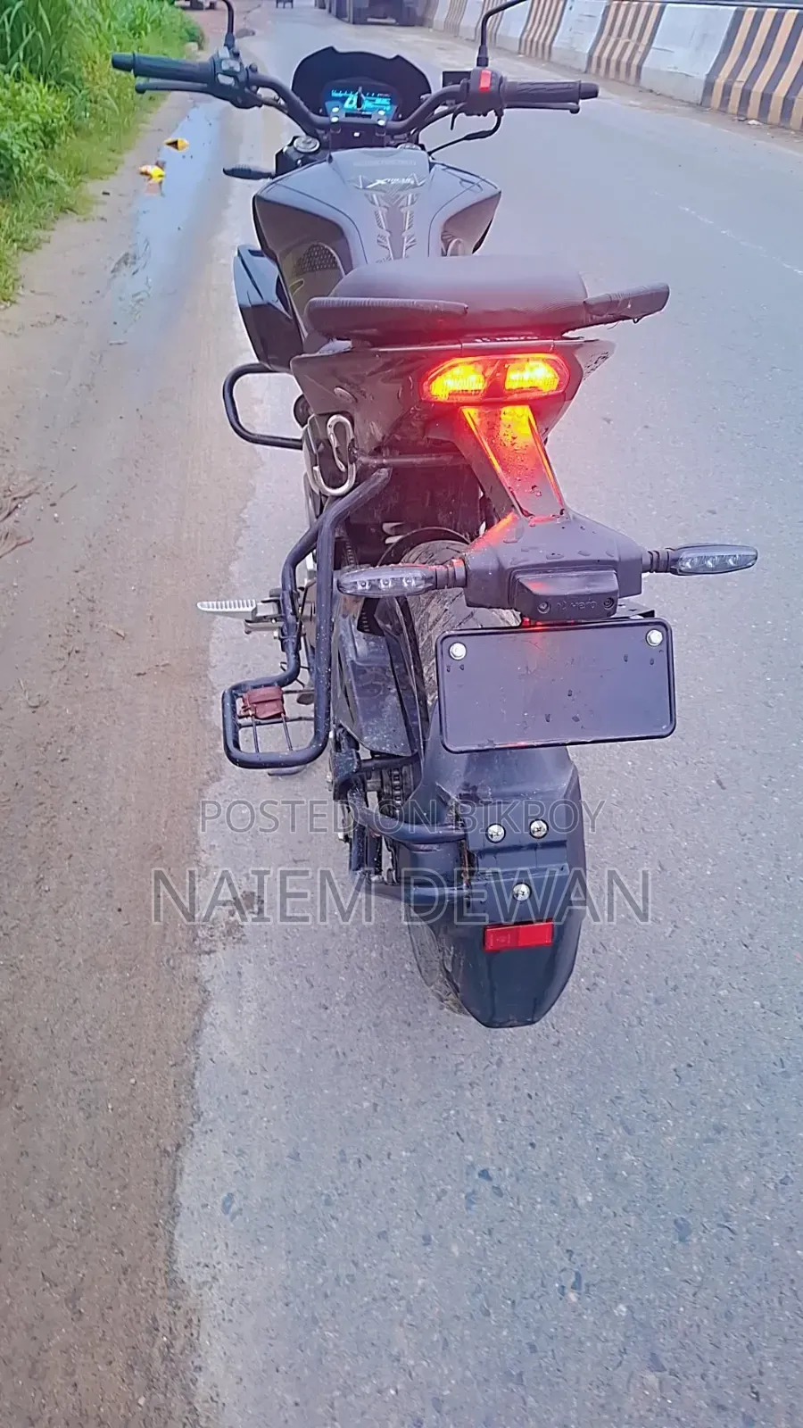 Hero Xtreme 125R 2025 Black