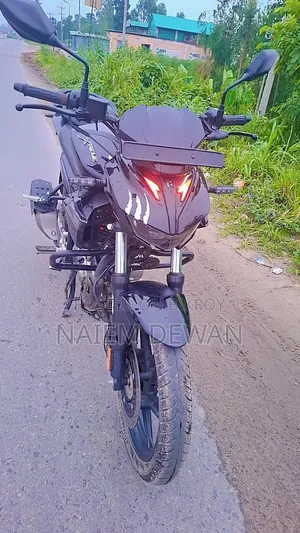 Hero Xtreme 125R 2025 Black