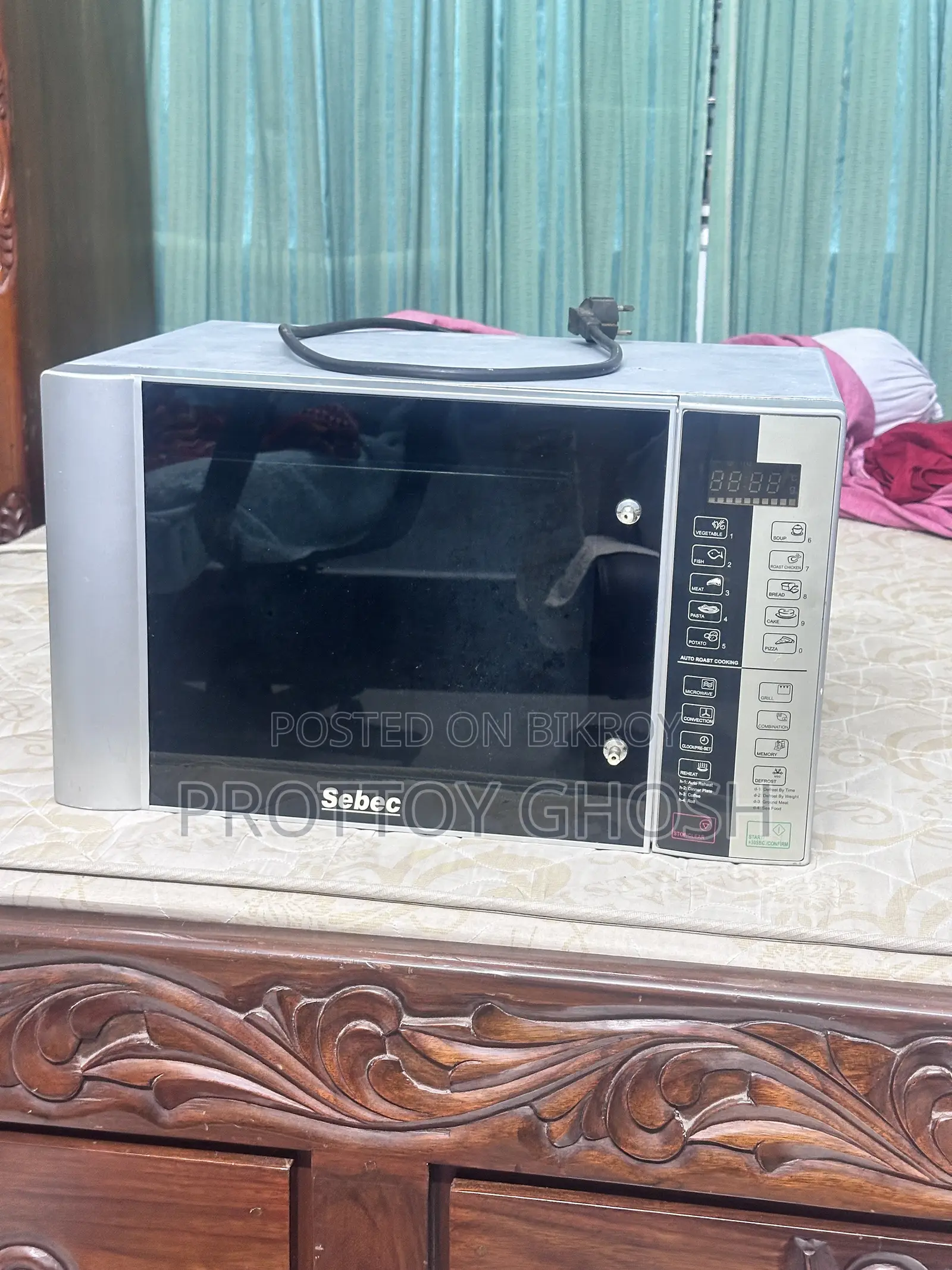 একটি ইলেকট্রিক ওভেন বিক্রয় হবে।