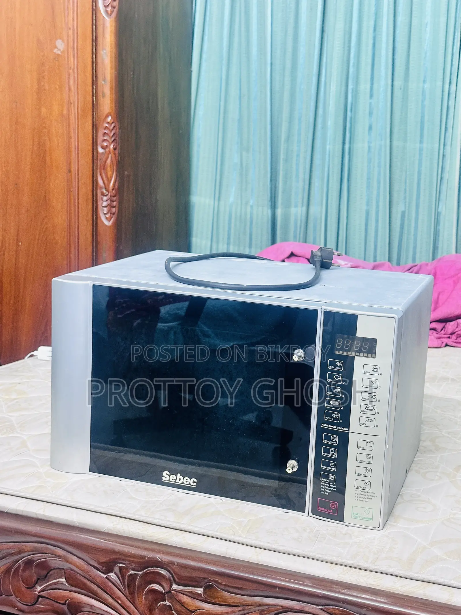 একটি ইলেকট্রিক ওভেন বিক্রয় হবে।