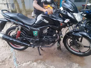 হিরো হাঙ্ক ২০১০ ব্ল্যাক
