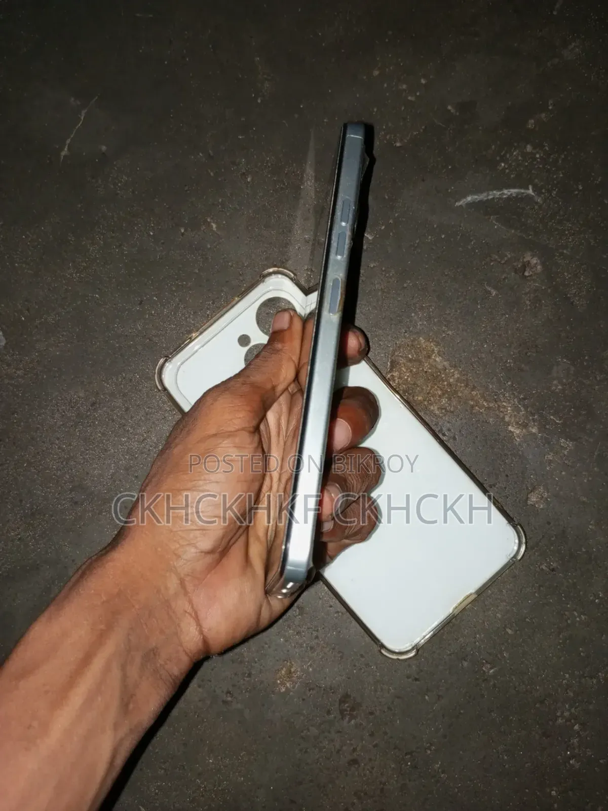 টেকনো স্পার্ক ৪০ ১২৮ জিবি হোয়াইট